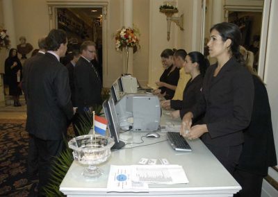 SorayaIbner-2005-MissaoEconom-05