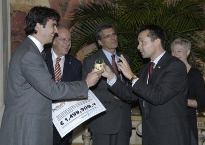 SorayaIbner-2005-MissaoEconom-16